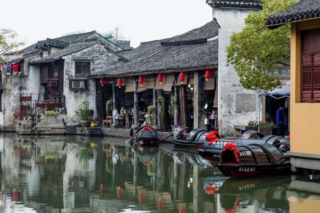 迷失在黑洞里
